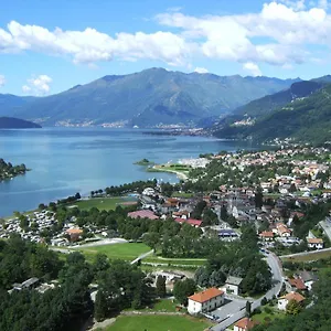 Il Nido Dello Svasso -foresteria Lombarda- Bed & Breakfast Sorico